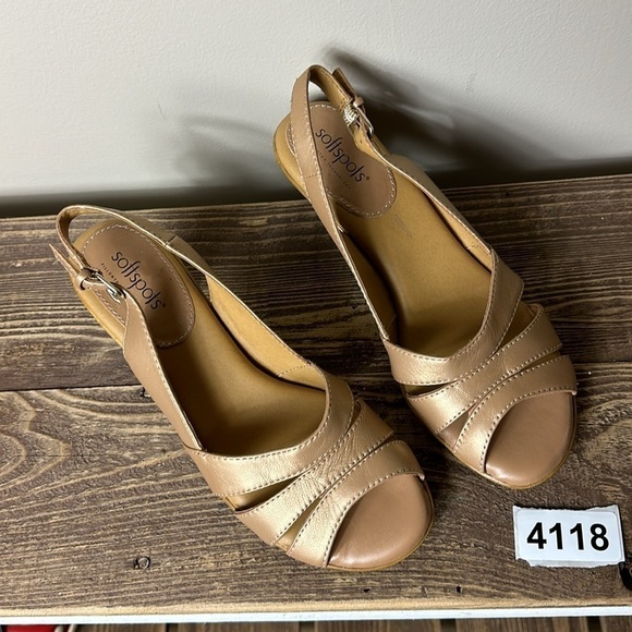 Soft spots 8-1/2 pillow top technology great preowned condition 2” heels - Picture 2 of 5